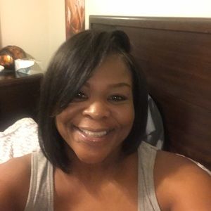 Meet your Posher, Tita